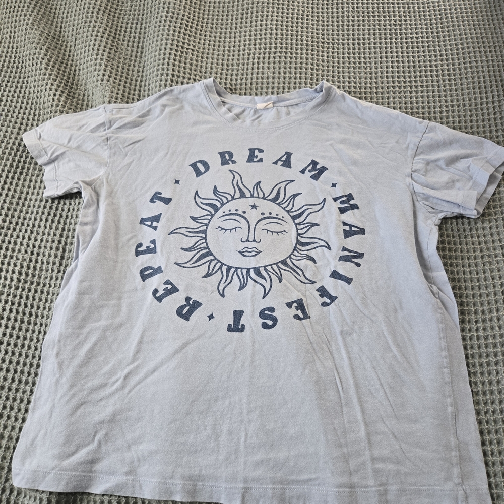 Graphic Mantra Tshirt Light Blue
